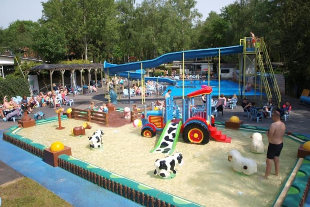 Te Huur: Leuke 4-Persoons Stacaravan Op Top Locatie! Hoenderloo Exterior foto